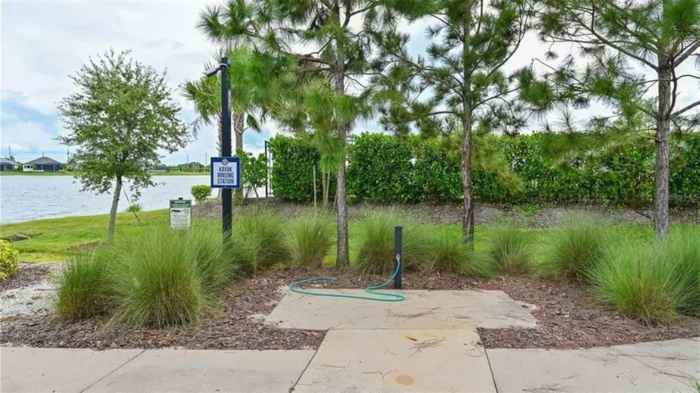 8294 Grande Shores Dr, Sarasota, FL 34240-2328