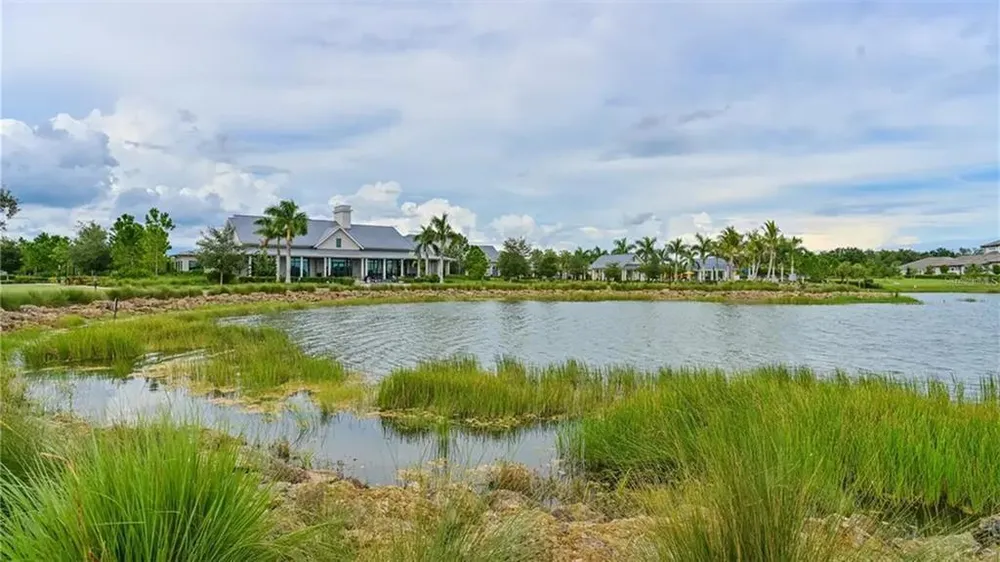 8294 Grande Shores Dr, Sarasota, FL 34240-2328