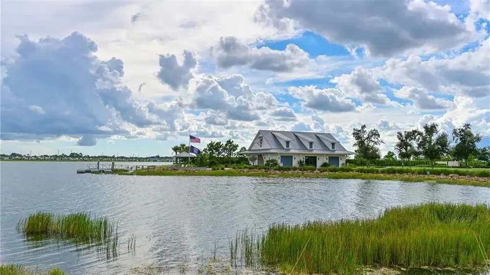 8294 Grande Shores Dr, Sarasota, FL 34240-2328