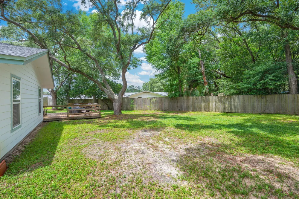 20 Forest Grove Pl, Fort Walton Beach, FL 32548