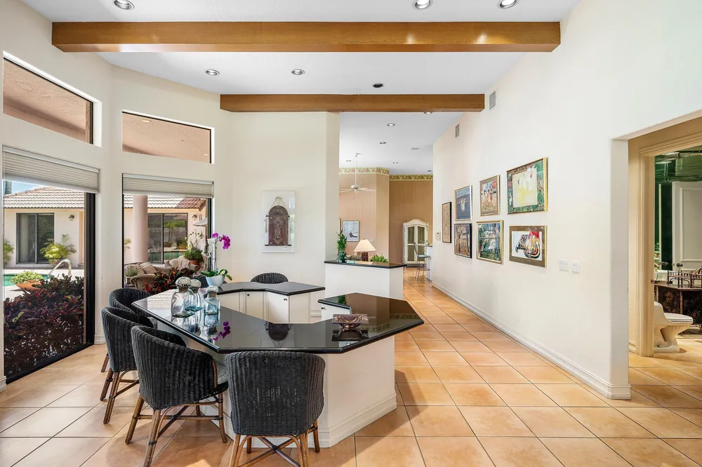 4727 Bocaire Blvd, Boca Raton, FL 33487