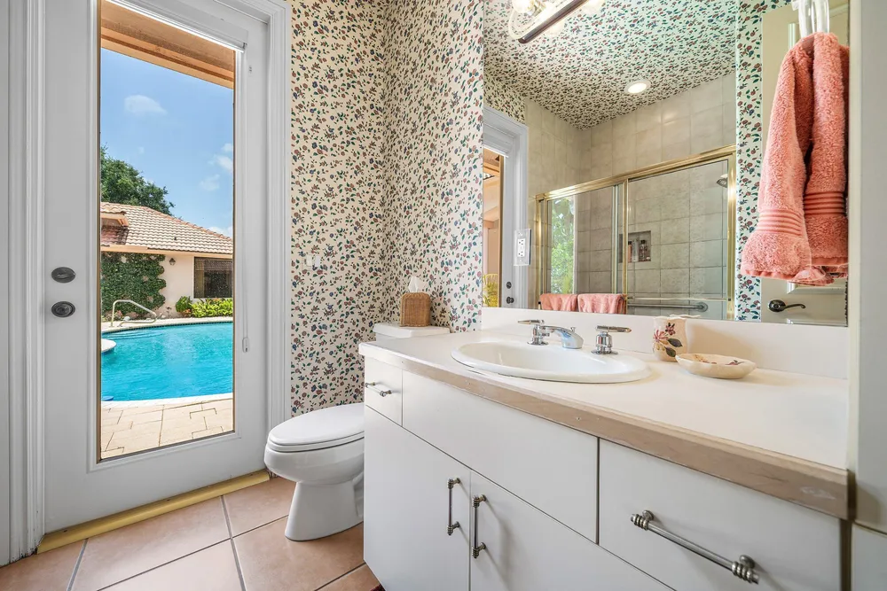 4727 Bocaire Blvd, Boca Raton, FL 33487