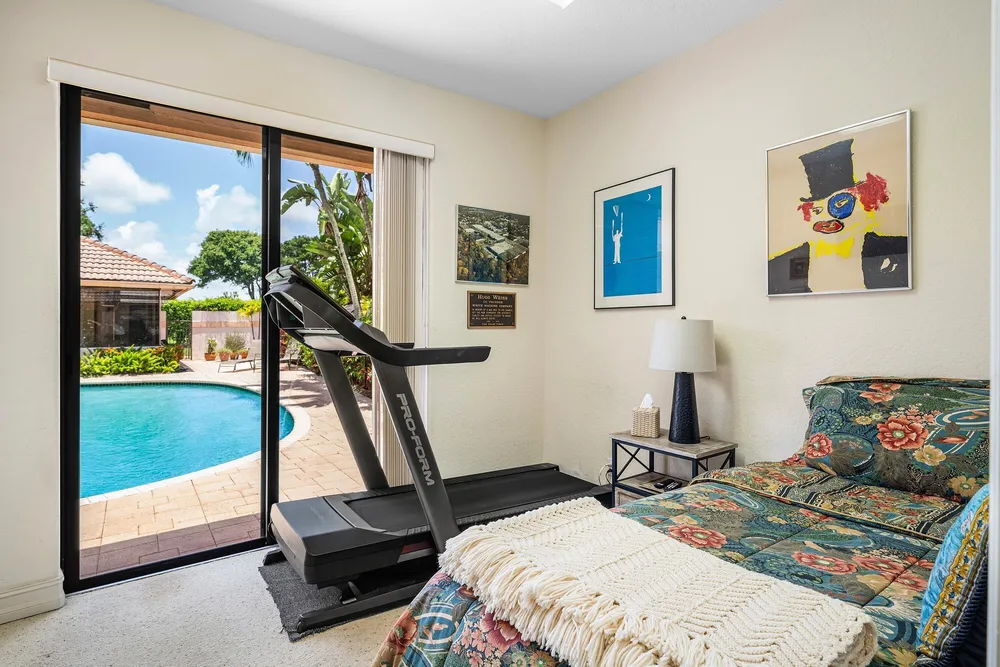 4727 Bocaire Blvd, Boca Raton, FL 33487