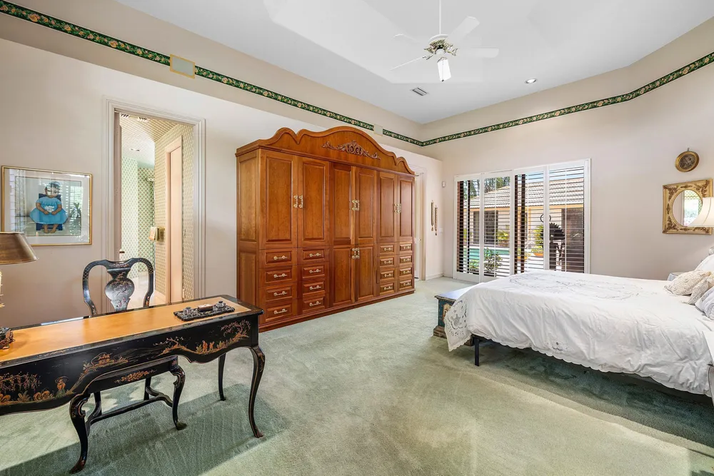 4727 Bocaire Blvd, Boca Raton, FL 33487