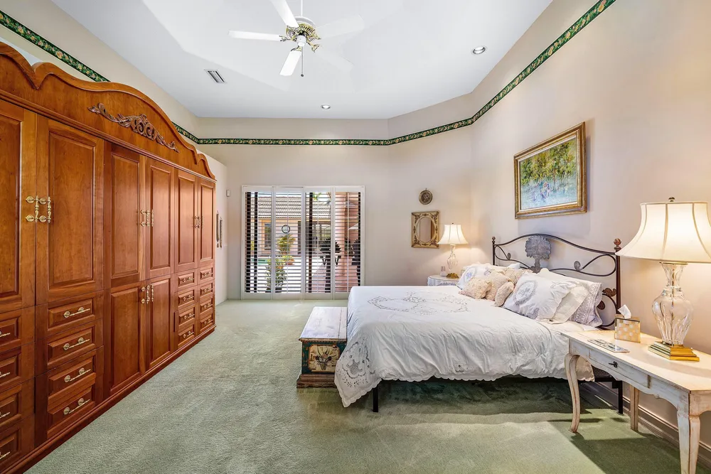 4727 Bocaire Blvd, Boca Raton, FL 33487