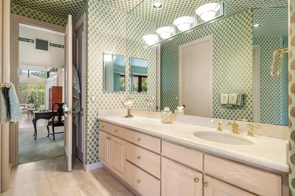 4727 Bocaire Blvd, Boca Raton, FL 33487