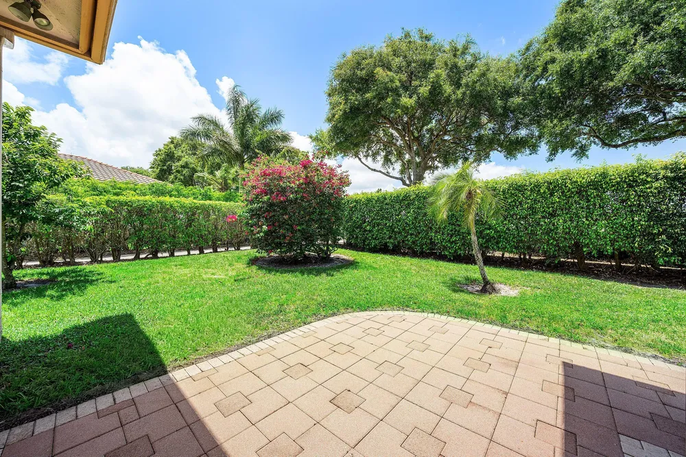 4727 Bocaire Blvd, Boca Raton, FL 33487