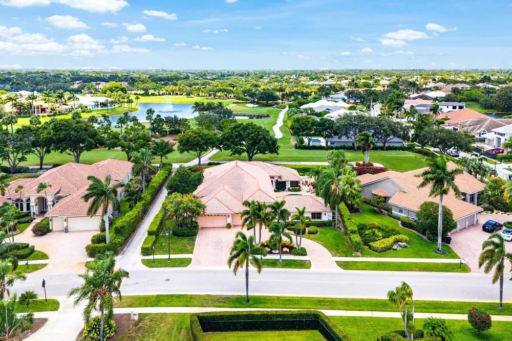 4727 Bocaire Blvd, Boca Raton, FL 33487