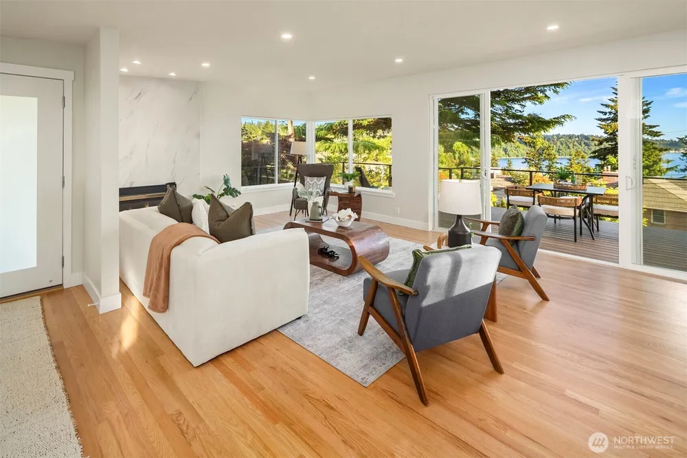 11988 Marine View Dr SW, Burien, WA 98146