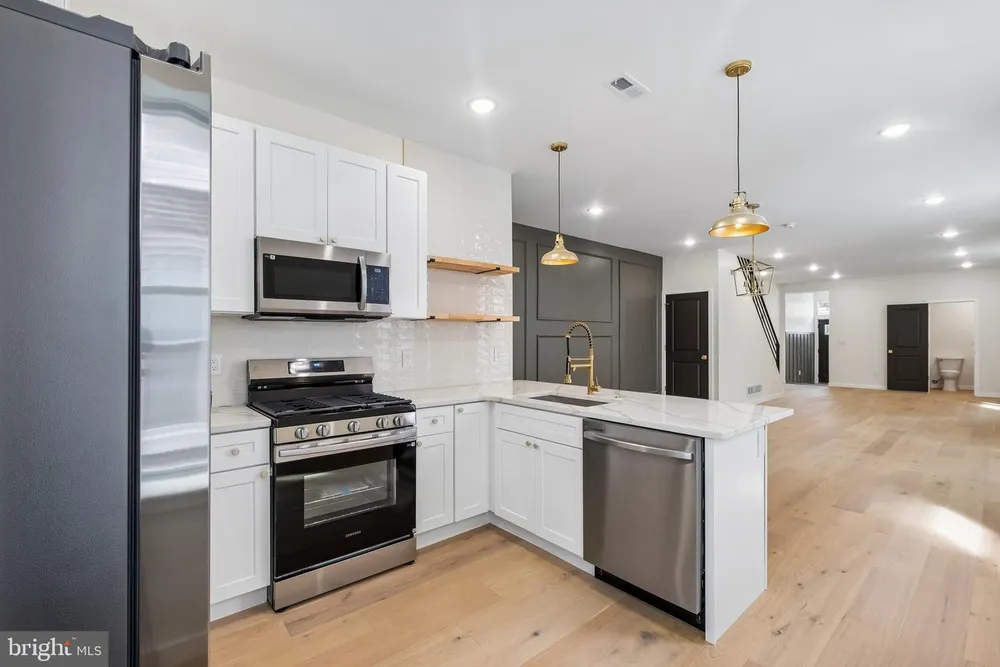 5516 N Marshall St, Philadelphia, PA 19120