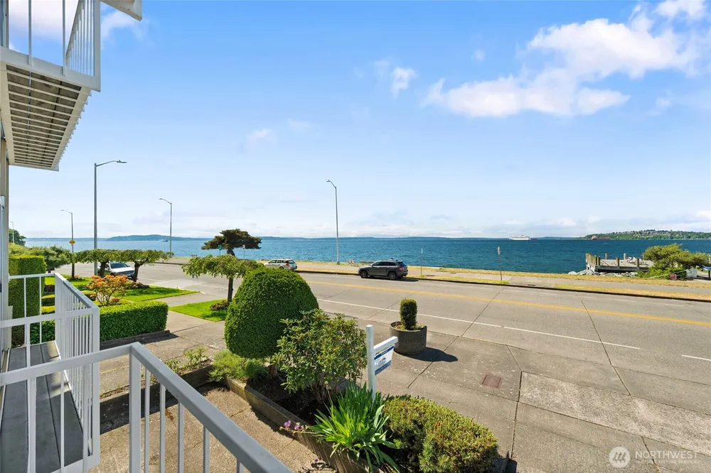 1156 Alki Ave SW, Seattle, WA 98116