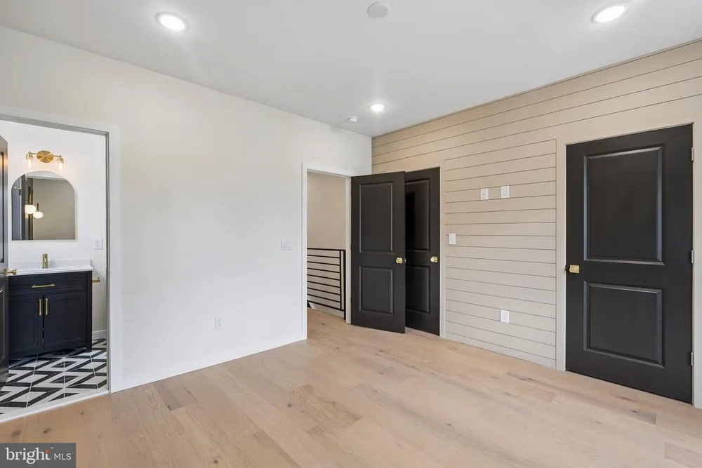 5516 N Marshall St, Philadelphia, PA 19120