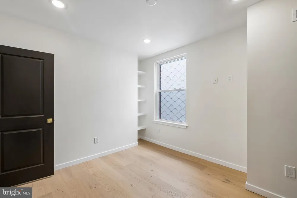 5516 N Marshall St, Philadelphia, PA 19120