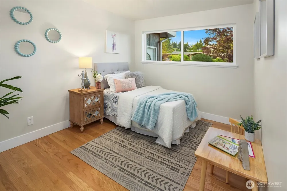 11988 Marine View Dr SW, Burien, WA 98146