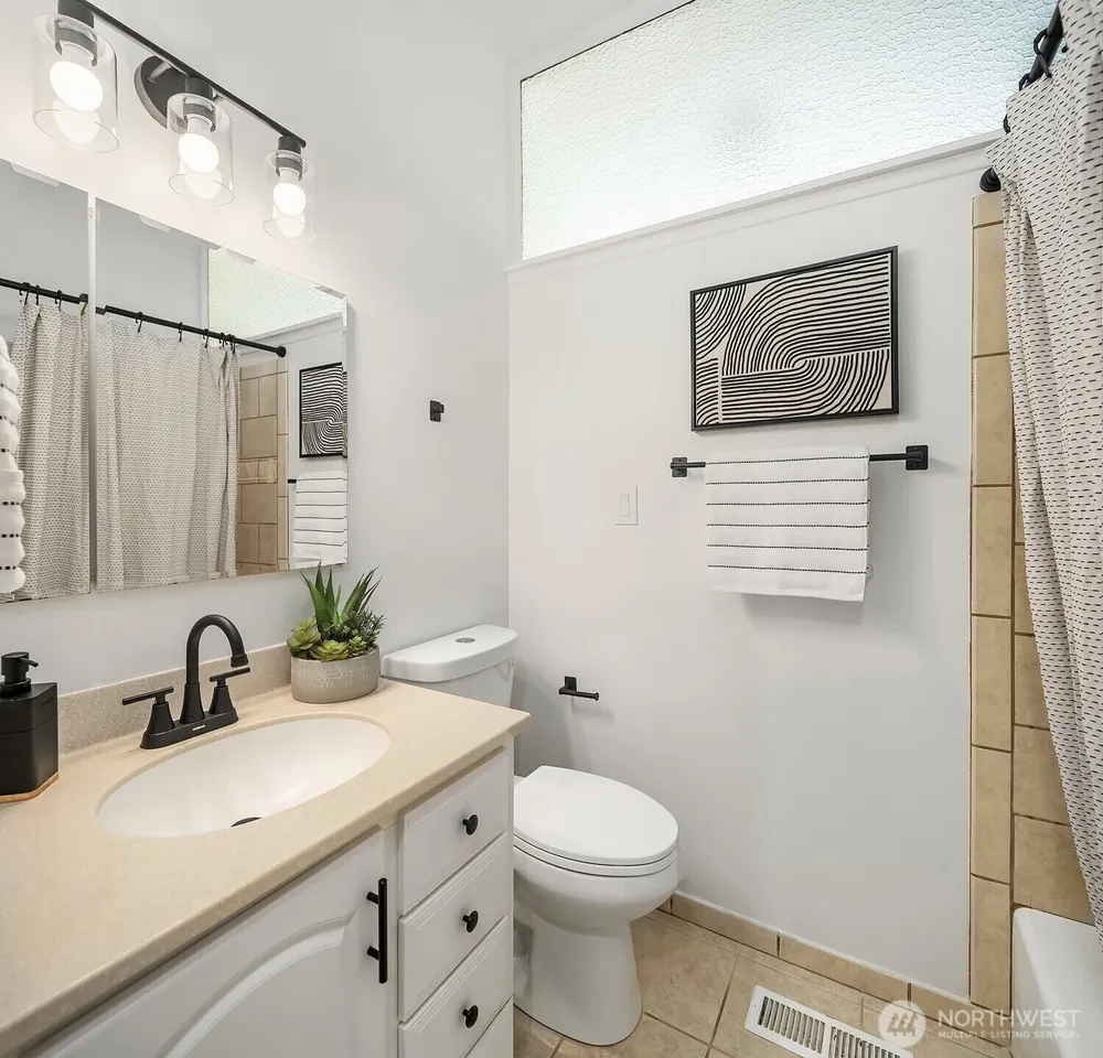 6314 126th Ave SE, Bellevue, WA 98006