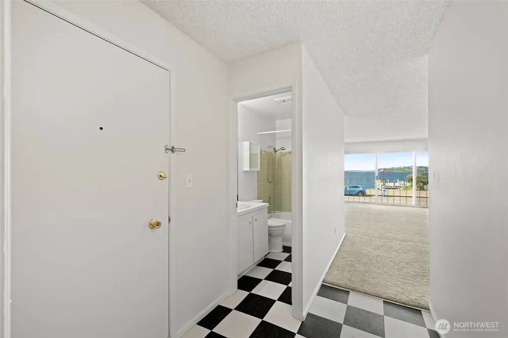 1156 Alki Ave SW, Seattle, WA 98116