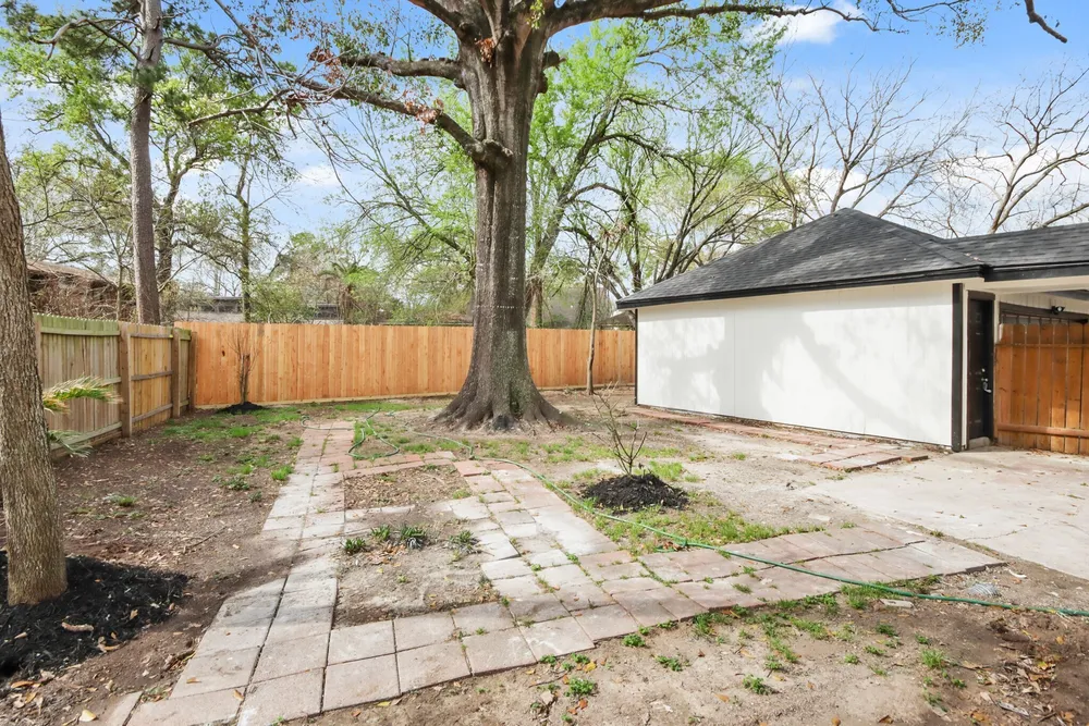 19431 Enchanted Oaks Dr, Spring, TX 77388