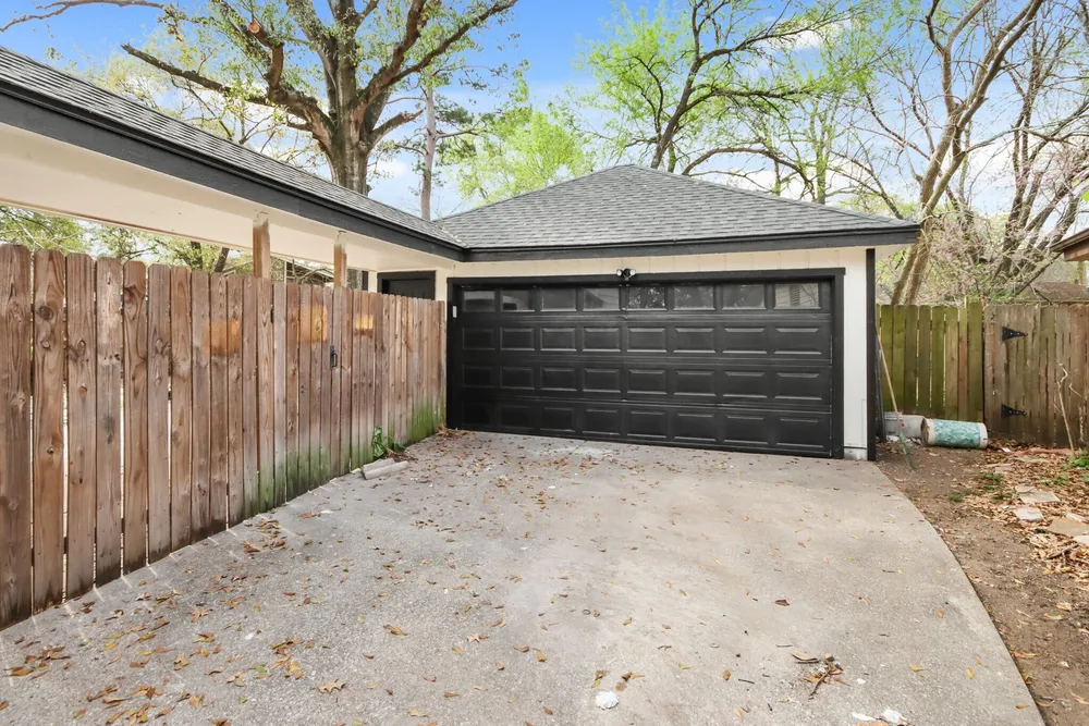 19431 Enchanted Oaks Dr, Spring, TX 77388