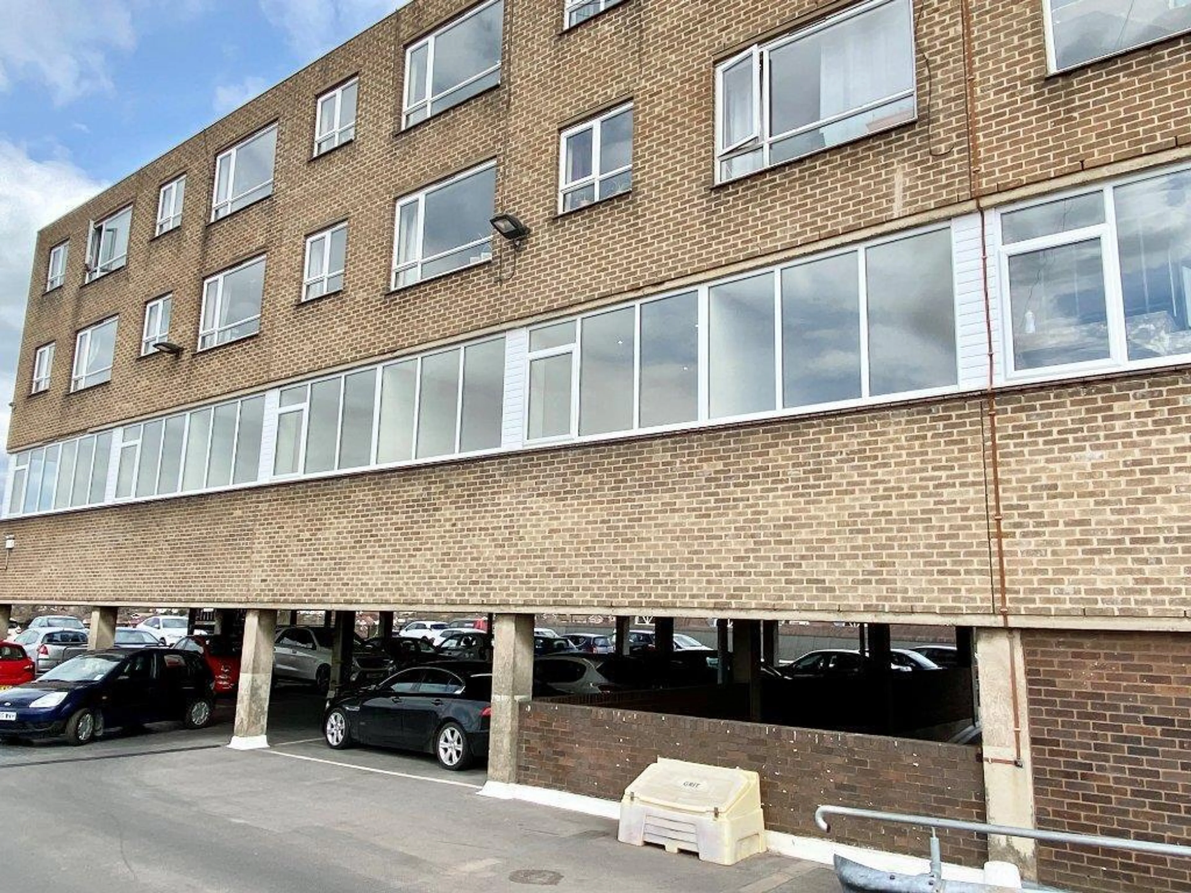 Property photo 0