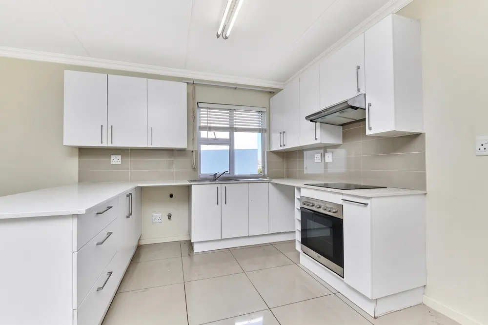 South Africa, Gauteng, Eagle Canyon Golf Estate, Ridge Road, 102
