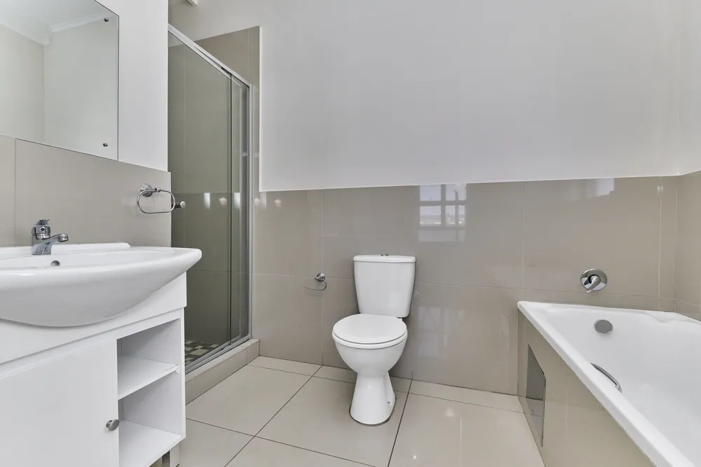 South Africa, Gauteng, Eagle Canyon Golf Estate, Ridge Road, 102
