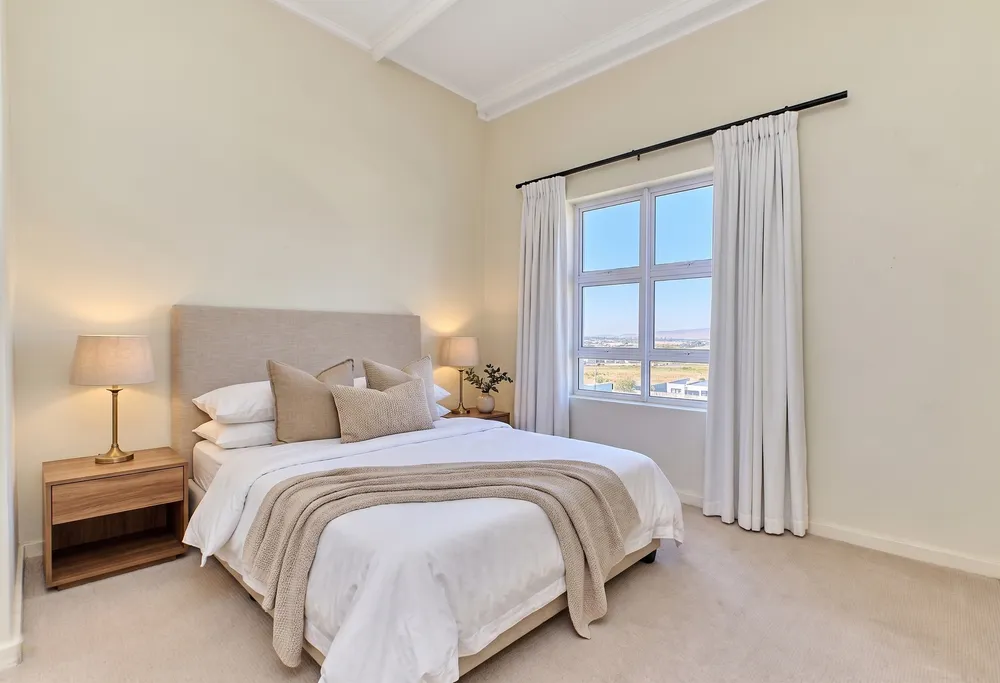 South Africa, Gauteng, Eagle Canyon Golf Estate, Ridge Road, 102