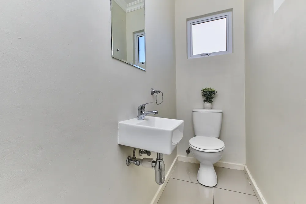 South Africa, Gauteng, Eagle Canyon Golf Estate, Ridge Road, 102