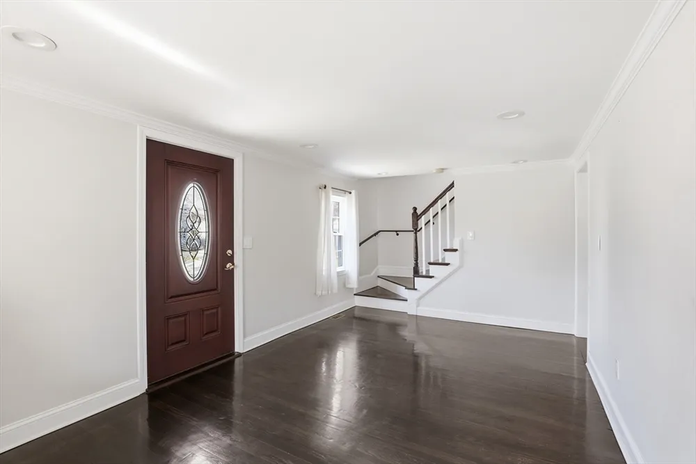 38 Stonewood Ln, Braintree, MA 02184