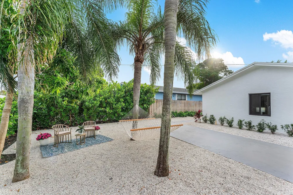 608 SE 2nd Ave, Delray Beach, FL 33483