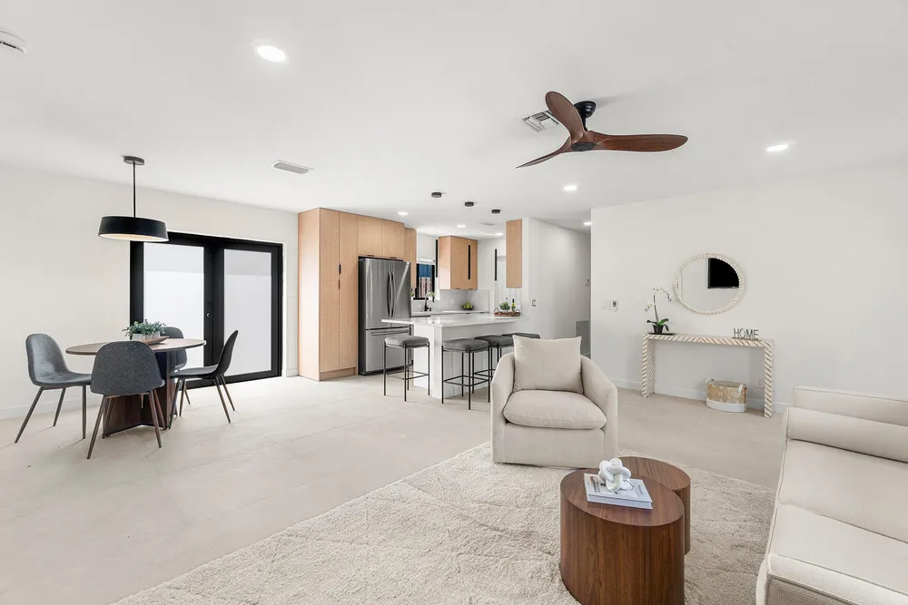 608 SE 2nd Ave, Delray Beach, FL 33483