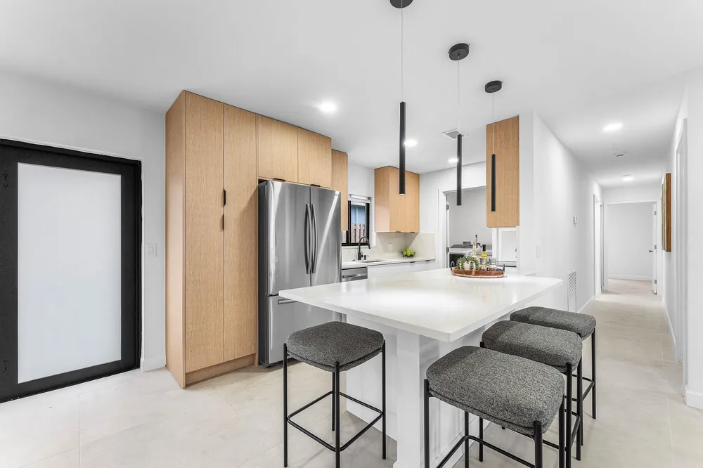 608 SE 2nd Ave, Delray Beach, FL 33483