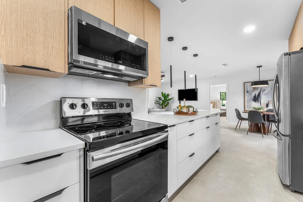 608 SE 2nd Ave, Delray Beach, FL 33483