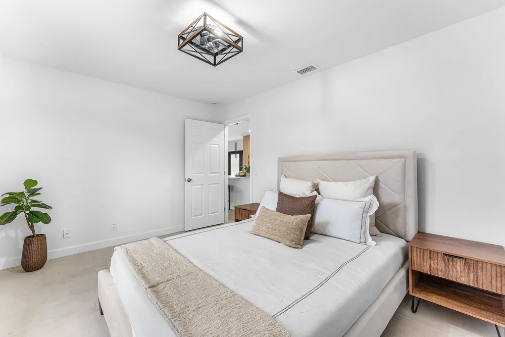 608 SE 2nd Ave, Delray Beach, FL 33483