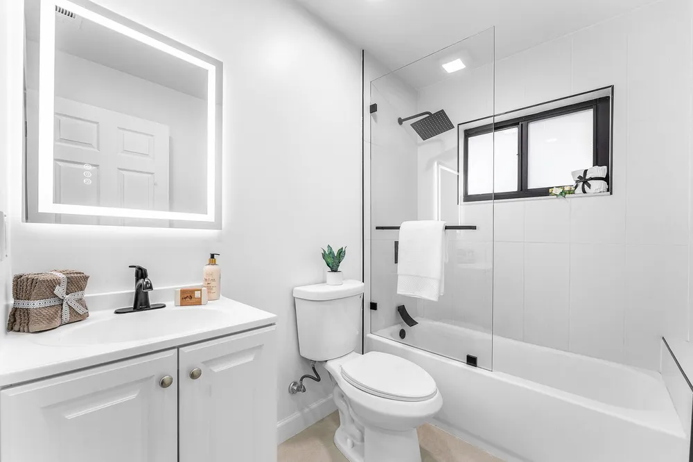 608 SE 2nd Ave, Delray Beach, FL 33483