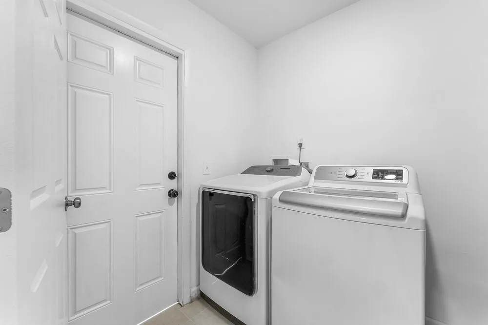 608 SE 2nd Ave, Delray Beach, FL 33483