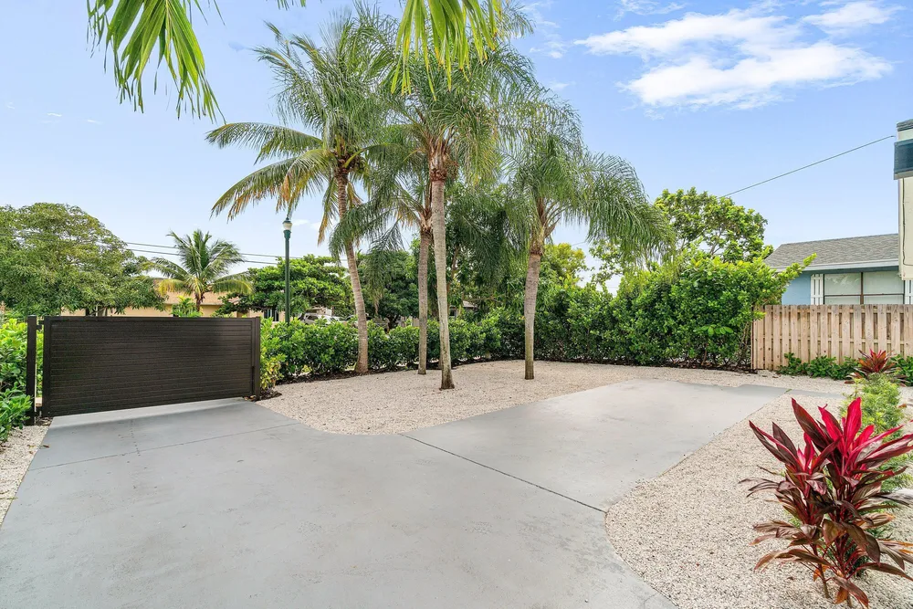 608 SE 2nd Ave, Delray Beach, FL 33483