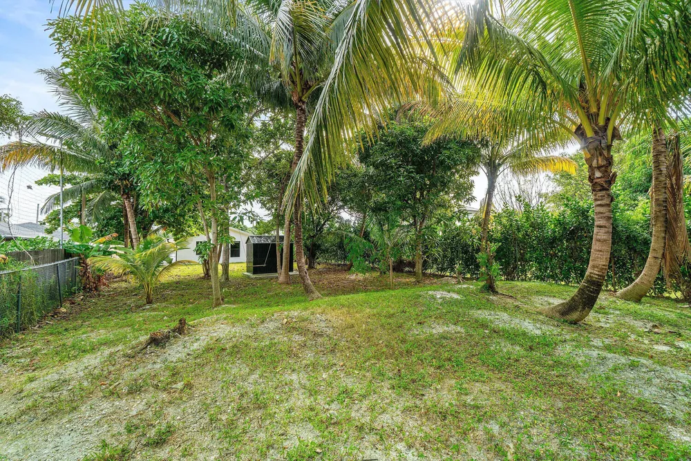 608 SE 2nd Ave, Delray Beach, FL 33483