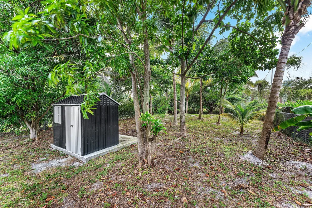 608 SE 2nd Ave, Delray Beach, FL 33483