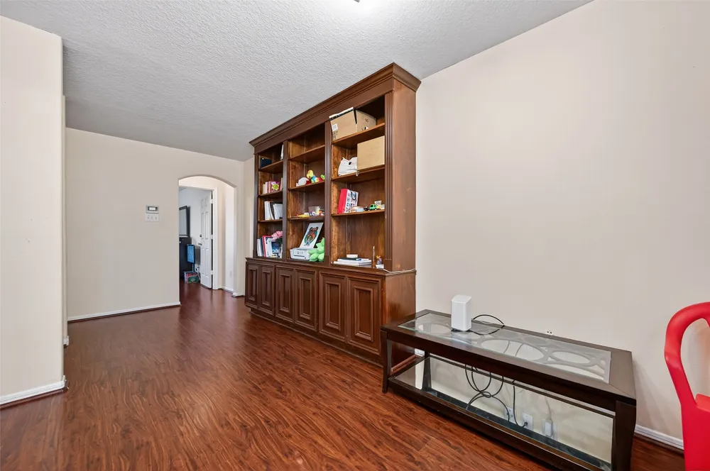 18439 Alemarble Oak St, Cypress, TX 77429