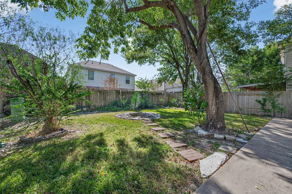 18439 Alemarble Oak St, Cypress, TX 77429