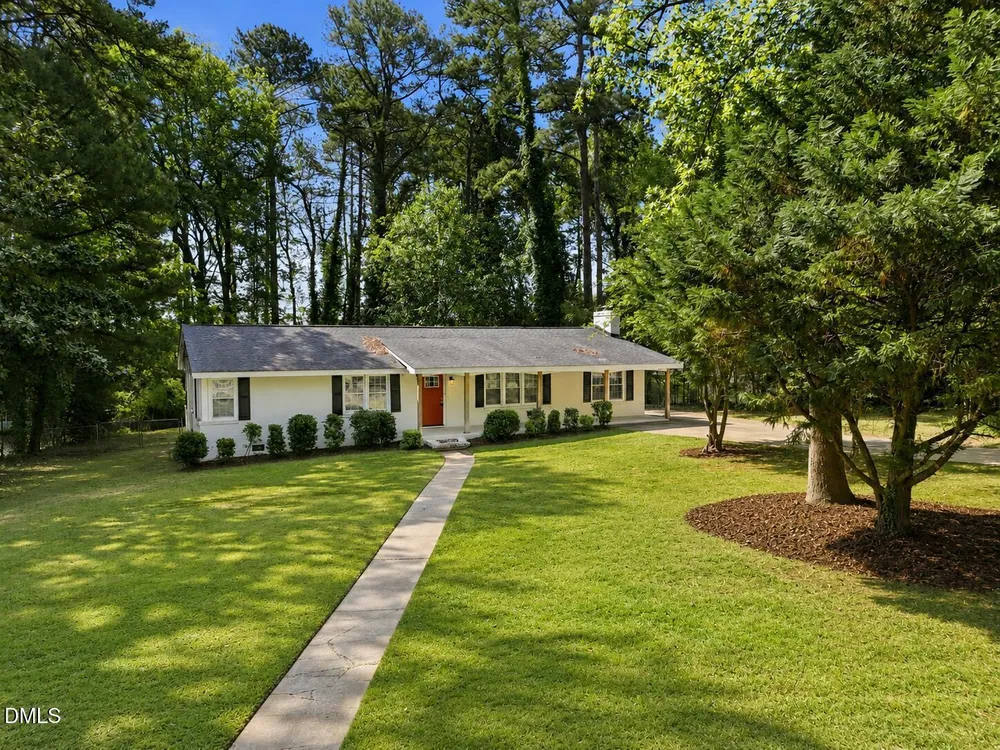 2950 Glenridge Dr, Raleigh, NC 27604