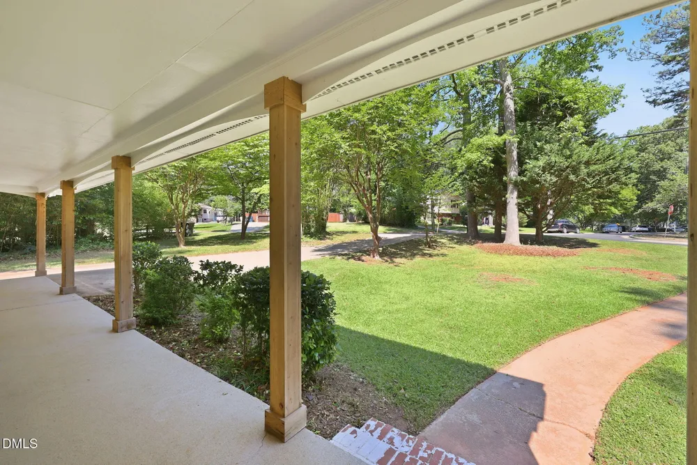 2950 Glenridge Dr, Raleigh, NC 27604