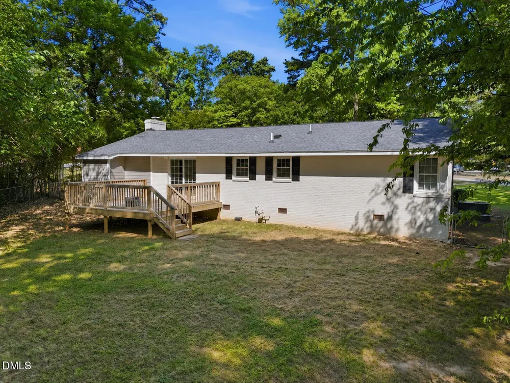 2950 Glenridge Dr, Raleigh, NC 27604