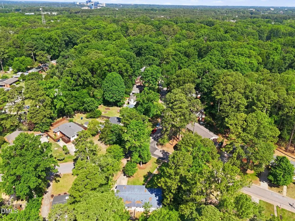 2950 Glenridge Dr, Raleigh, NC 27604