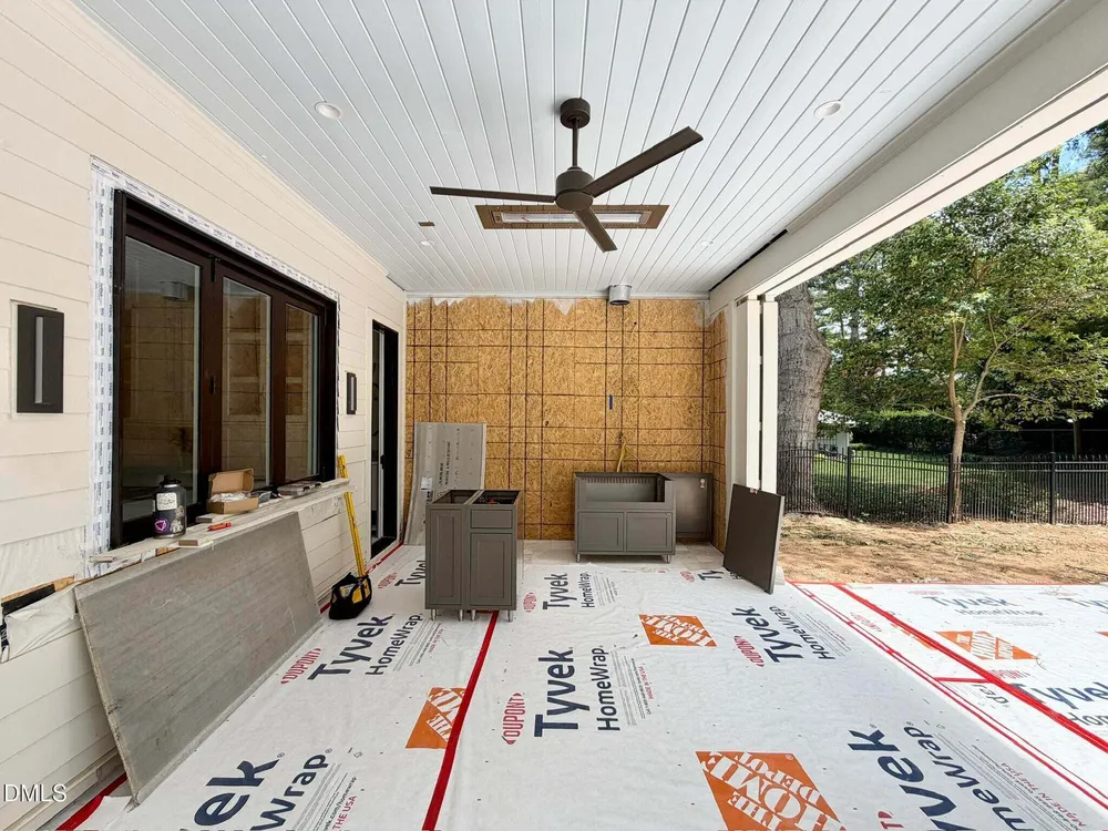 1718 Piccadilly Ln, Raleigh, NC 27608-2020