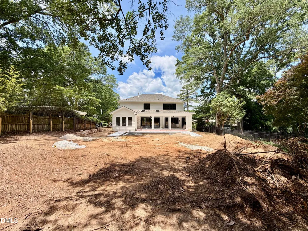 1718 Piccadilly Ln, Raleigh, NC 27608-2020