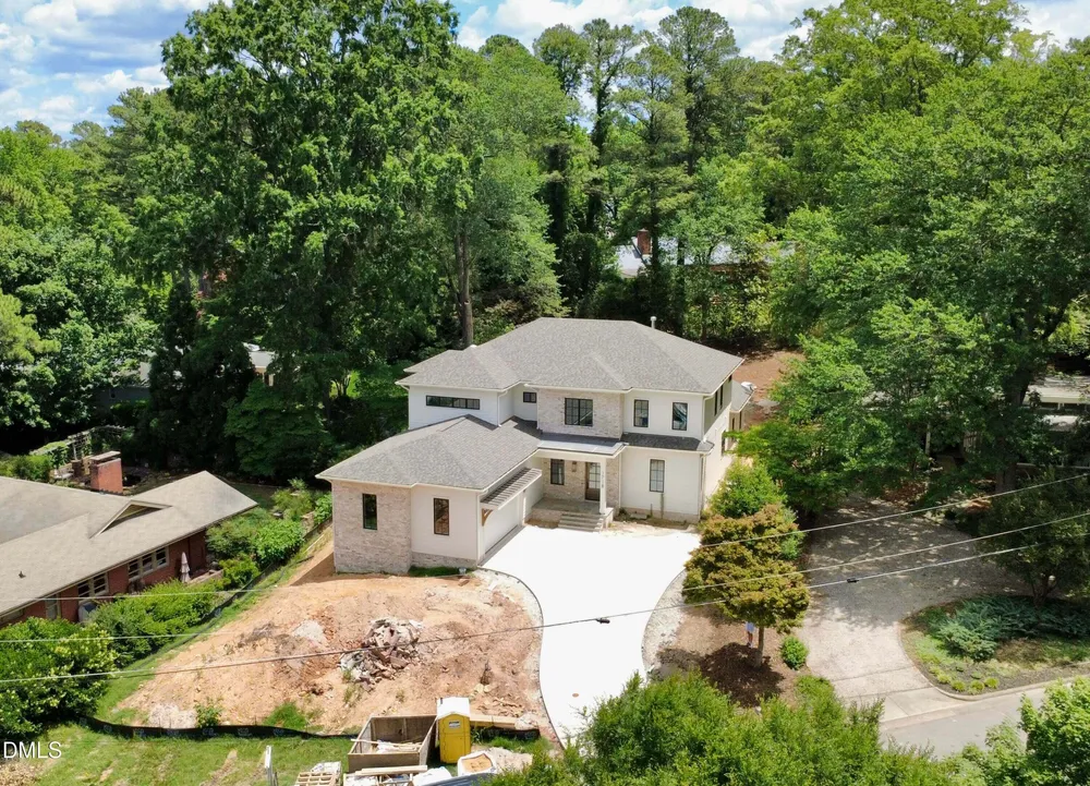 1718 Piccadilly Ln, Raleigh, NC 27608-2020