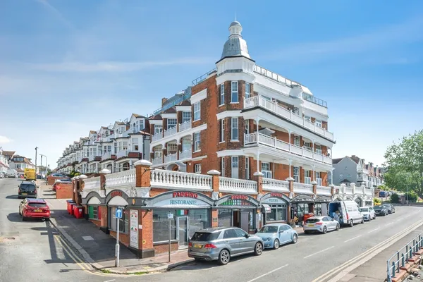 Palmeira Avenue, Westcliff-on-Sea, Es...