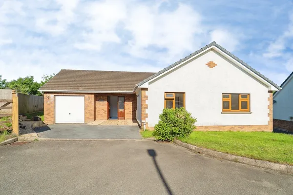 Croesyceiliog, Carmarthen, Carmarthen...