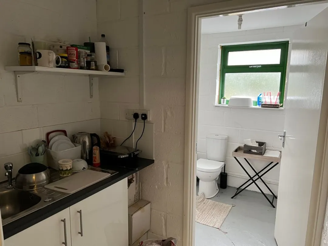 https://mr0.homeflow-assets.co.uk/files/photo/image/47433/6310/_x_/ccc78d26-a60e-4d25-9845-d6f5447db4d7_web.jpg